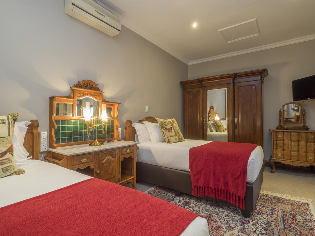 Madison Manor Boutique Hotel Книсна Екстериор снимка