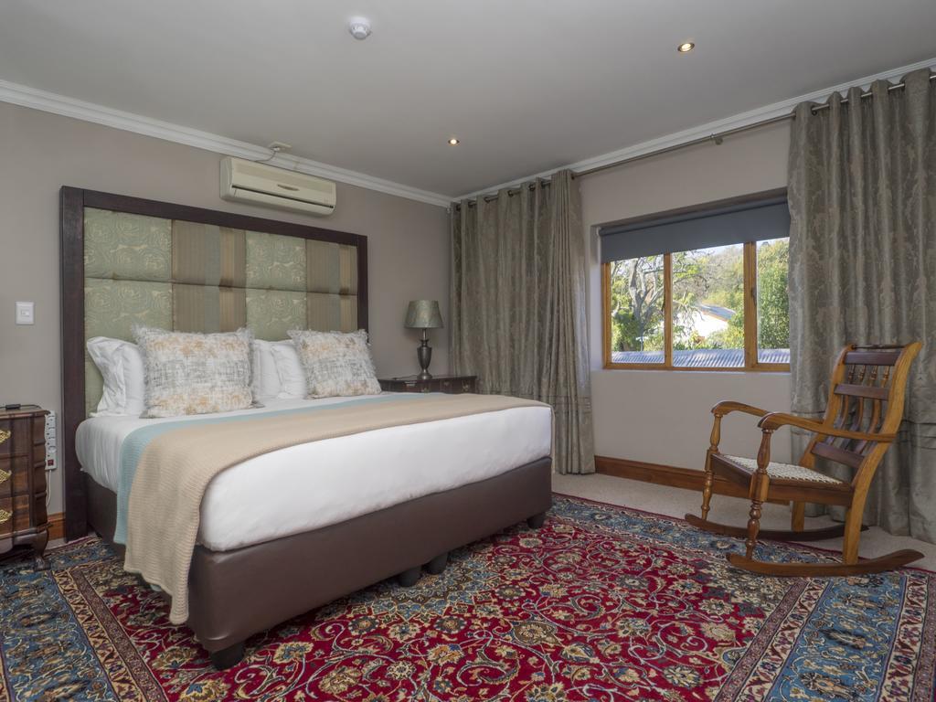 Madison Manor Boutique Hotel Книсна Екстериор снимка