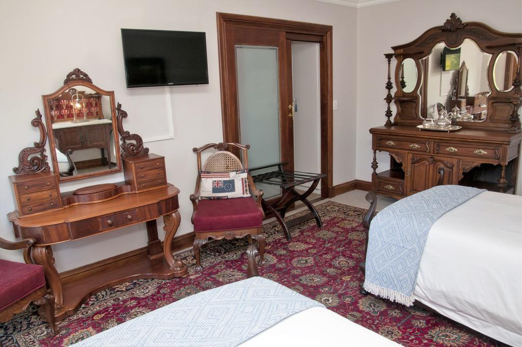 Madison Manor Boutique Hotel Книсна Екстериор снимка